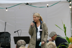 Burg-zu-Hagen_Sommerfest-auf-dem-Burghof_02