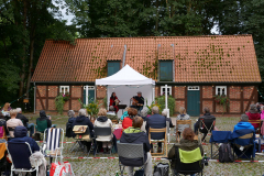 Burg-zu-Hagen_Sommerfest-auf-dem-Burghof_07