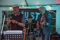 Burg-zu-Hagen_Sommerabend-mit-MustBBlues_031